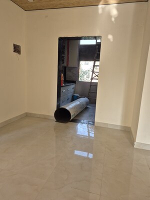 Room in 3 BHK Independent House at Nirman Apartments, Mayur Vihar 1 – for Rent