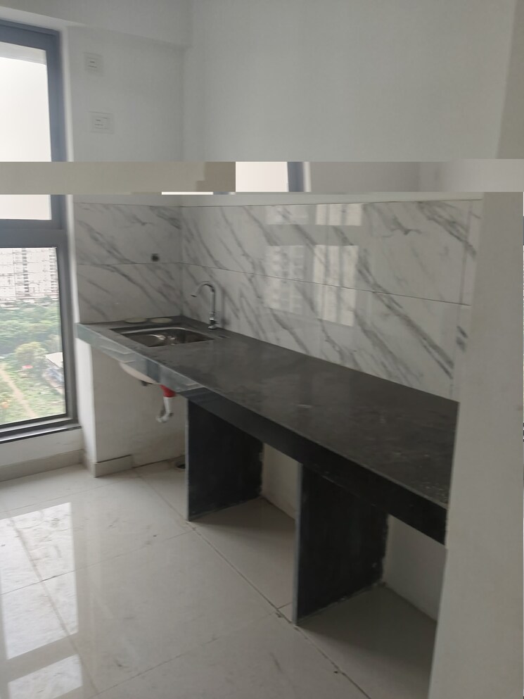 Kitchen, uk-iridium 1 Bedroom 410 Sq.Ft. Apartment In Kandivali East Mumbai 9560245