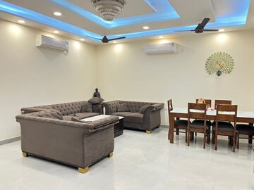 Team Area in 4 BHK Independent House at BPTP District Phase 2, Sector 84 – for Sale