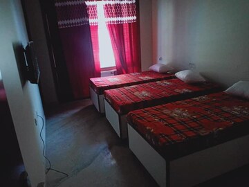 Room in  Pg at Sector 30 – for Rent