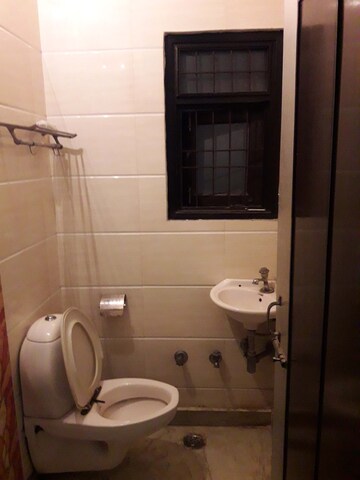 Bathroom in 1 BHK Apartment at Rohini Sector 9 – for Rent