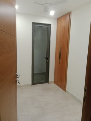 Room in 4 BHK Builder Floor at Saket – for Sale