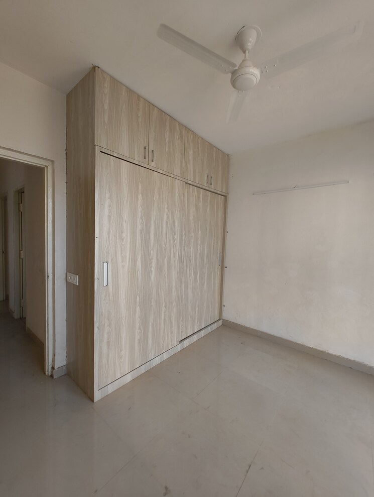 Room, shree-vardhman-green-court 2 Bedroom 690 Sq.Ft. Apartment In Sector 90 Gurgaon 9560432
