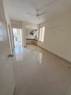 2 BHK Apartment For Sale in Shree Vardhman Green Court
