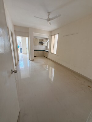 2 BHK Apartment For Sale in Shree Vardhman Green Court, Sector 90