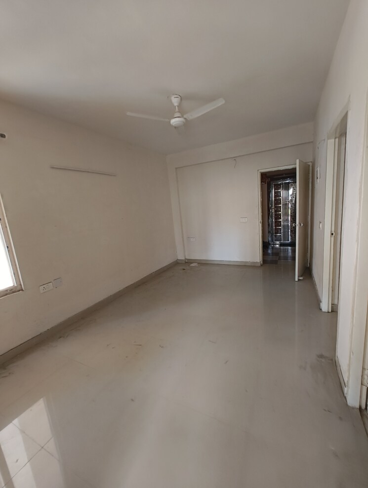 Room, shree-vardhman-green-court 2 Bedroom 690 Sq.Ft. Apartment In Sector 90 Gurgaon 9560432
