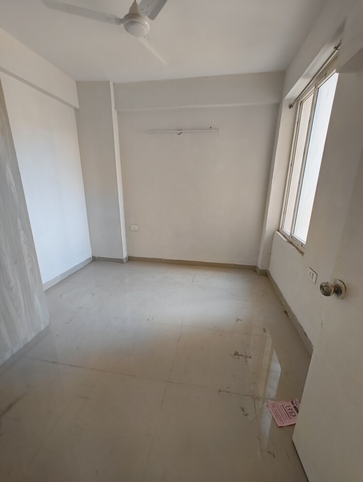 Room, shree-vardhman-green-court 2 Bedroom 690 Sq.Ft. Apartment In Sector 90 Gurgaon 9560432