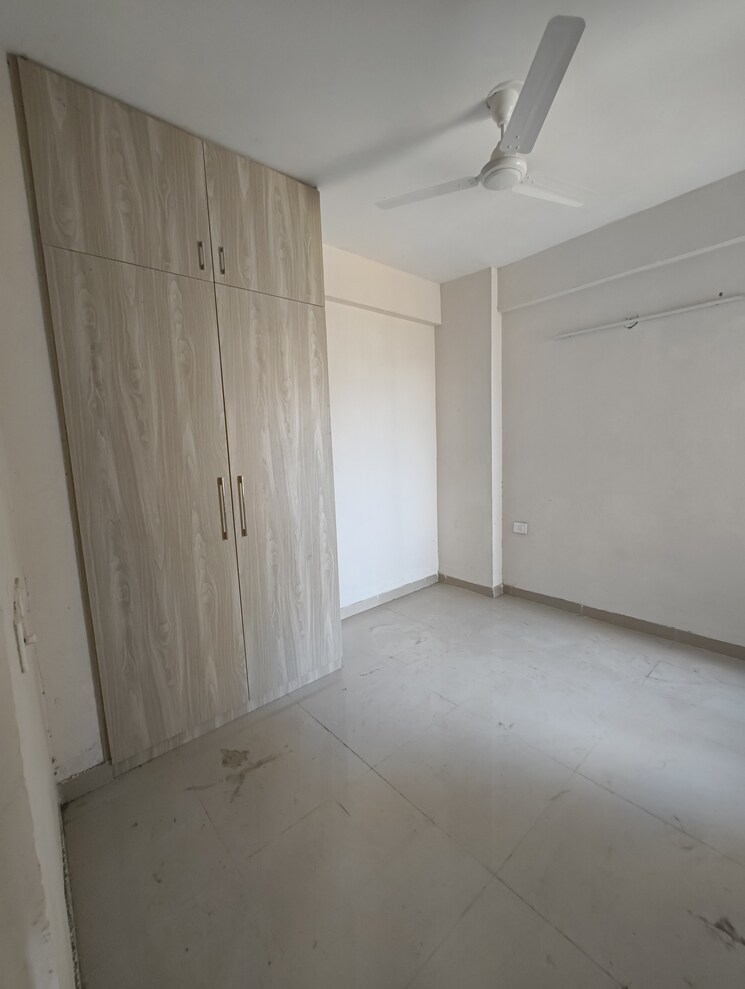 Room, shree-vardhman-green-court 2 Bedroom 690 Sq.Ft. Apartment In Sector 90 Gurgaon 9560432