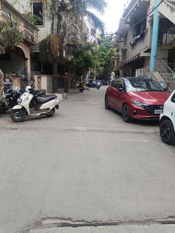 Parking in 4 BHK Independent House at Halasuru – for Sale