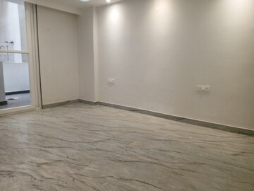 Room in 3 BHK Builder Floor at Ansal Sushant Lok I, Sector 43 – for Rent