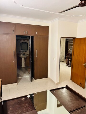 Kitchen in 3 BHK Builder Floor at Ansal Sushant Lok I, Sector 43 – for Rent