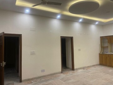 Room in 3 BHK Independent House at Sector 2 – for Sale