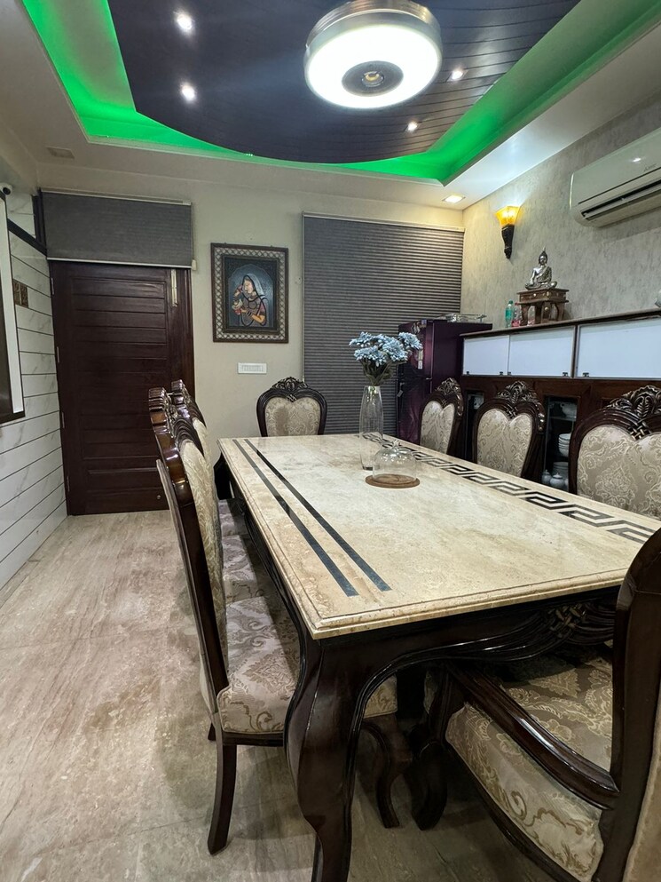 Living Room, sector 15 4 Bedroom 350 Sq.Yd. Independent House In Sector 15 Panchkula 9560597