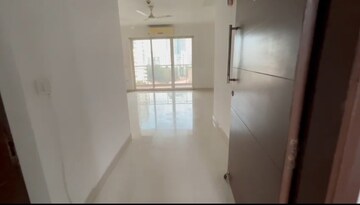 Room in 3 BHK Apartment at Godrej Icon, Sector 88a – for Rent