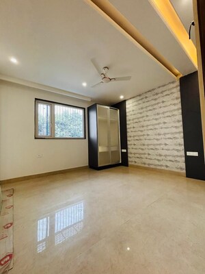 Room in 4 BHK Builder Floor at Ansal API Esencia, Sector 67 – for Sale