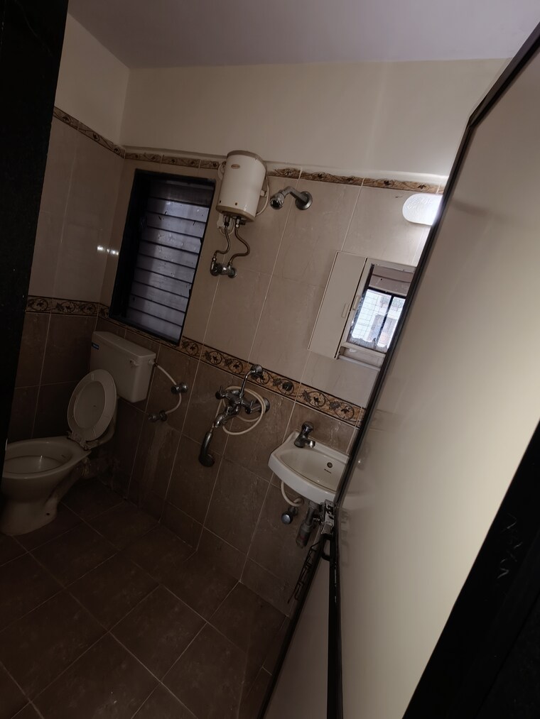 Master Bedroom, dheeraj-hill-view-tower 1 Bedroom 595 Sq.Ft. Apartment In Borivali East Mumbai 9560746