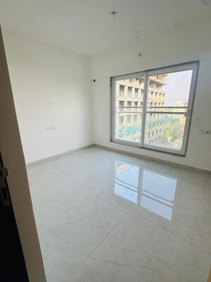 Room in 2 BHK Apartment at Vaibhavlaxmi Queens Avenue, Chembur – for Rent