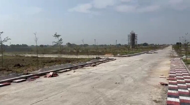 Other, veltur  240 Sq.Yd. Plot In Veltur Sadashivpet 9560928