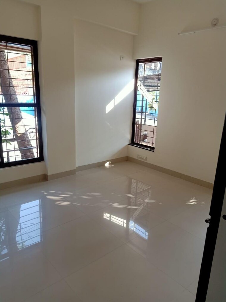Room, kalyani nagar 3 Bedroom 1250 Sq.Ft. Apartment In Kalyani Nagar Pune 9560626