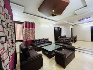 Living Room in 1 RK Independent House at Tarang Orchid, Sector 28 – for Rent