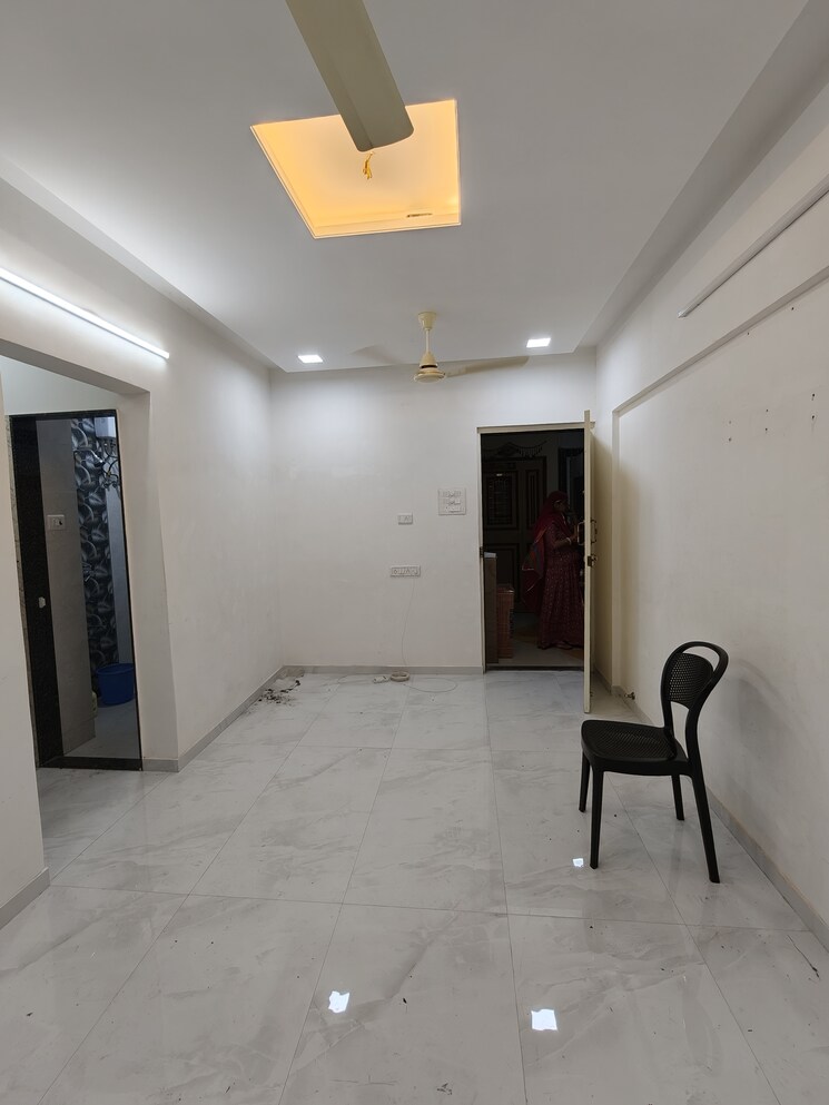 Room, siddharth-nagar-chs 1 Bedroom 600 Sq.Ft. Apartment In Borivali East Mumbai 9560842