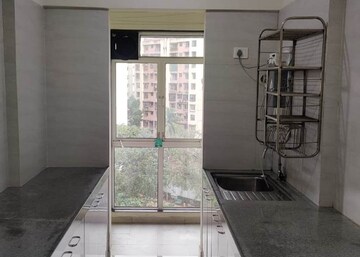 Room in 2 BHK Apartment at Godrej Central, Chembur – for Rent