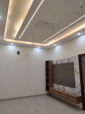 Room in 4 BHK Independent House at MS Enclave Zirakpur, Dhakoli – for Sale