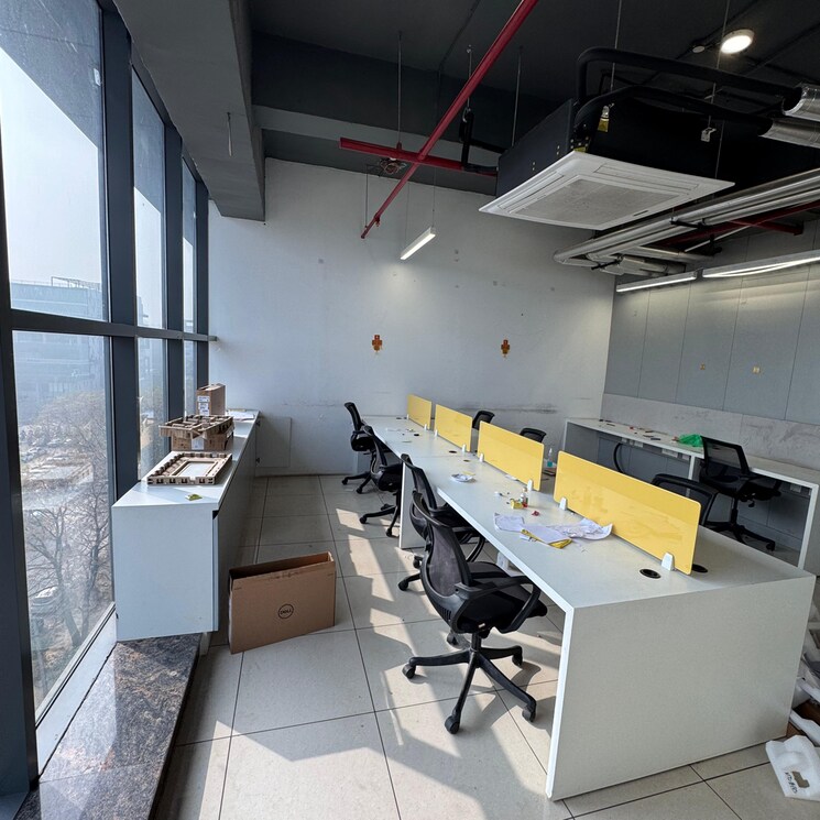 Team Area, sector 74 Commercial Office Space 4000 Sq.Ft. In Sector 74 Mohali 9560941