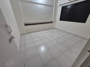 Bathroom in 1 BHK Apartment at Gokul Nagari 1, Kandivali East – for Rent