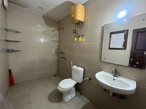 Bathroom in 1 BHK Independent House at Tarang Orchid, Sector 28 – for Rent