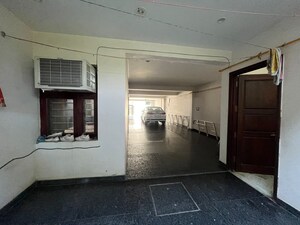 Building Lobby in 1 BHK Independent House at Tarang Orchid, Sector 28 – for Rent