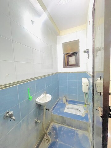 Bathroom in 3 BHK Builder Floor at Nirman Vihar – for Rent
