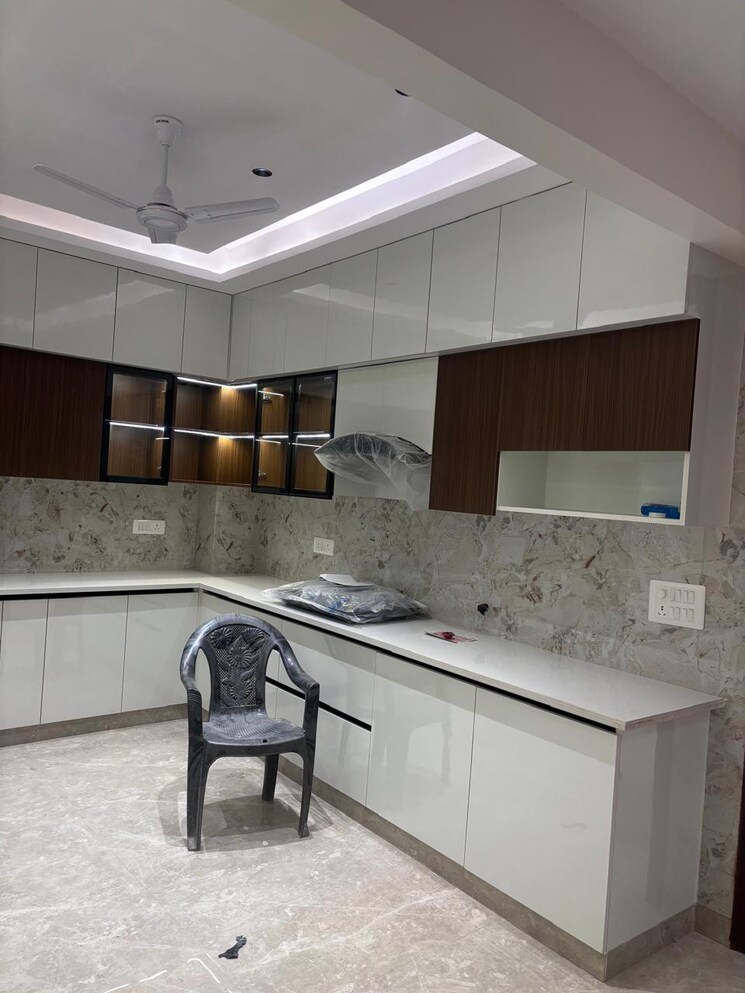 Kitchen, sector 23 3 Bedroom 2334 Sq.Ft. Builder Floor In Sector 23 Gurgaon 9561207