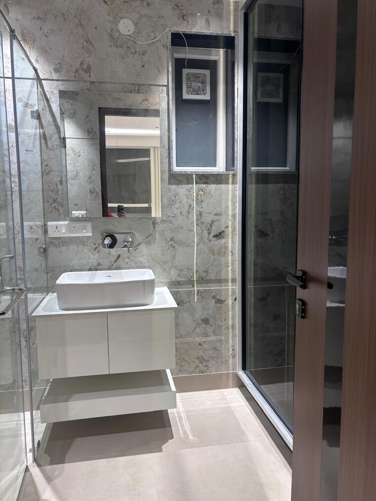 Bathroom, sector 23 3 Bedroom 2344 Sq.Ft. Builder Floor In Sector 23 Gurgaon 9561208