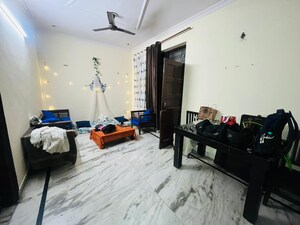 Living Room in 1 RK Independent House at DLF Industrial Estate, Sector 32 – for Rent