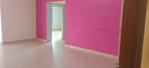 Room in 3 BHK Apartment at Tellapur – for Rent