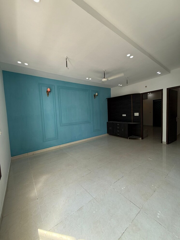 Room, dhakoli 2 Bedroom 900 Sq.Ft. Apartment In Dhakoli Zirakpur 9561092
