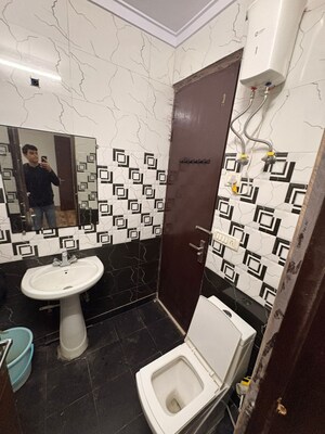 Master Bedroom in 1 RK Independent House at Bhoomi Homes, Sector 42 – for Rent