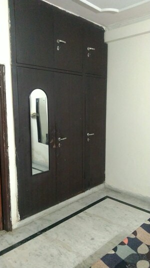 Furnished Amenities in 1 RK Villa at RWA Apartments Sector 20, Sector 20 – for Rent