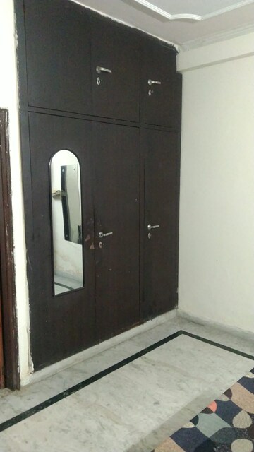 Furnished Amenities in 1 RK Villa at RWA Apartments Sector 20, Sector 20 – for Rent