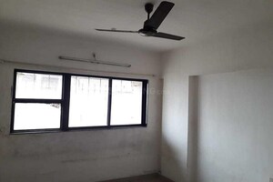 Room in 2 BHK Apartment at RNA NG Royal Park, Kanjurmarg East – for Rent