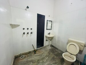 Bathroom in 2 BHK Independent House at Tarang Orchid, Sector 28 – for Rent
