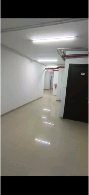 Room in 1 BHK Apartment at Highland Pearl, Thane West – for Rent