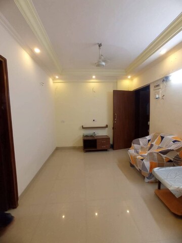 1.5 BHK Apartment For Rent in Kanakia Park Apartment, Kandivali East