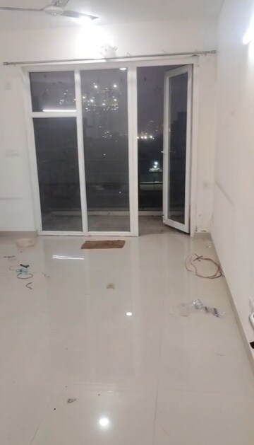 Room in 2 BHK Apartment at Dhoot Time Residency, Sector 63 – for Rent