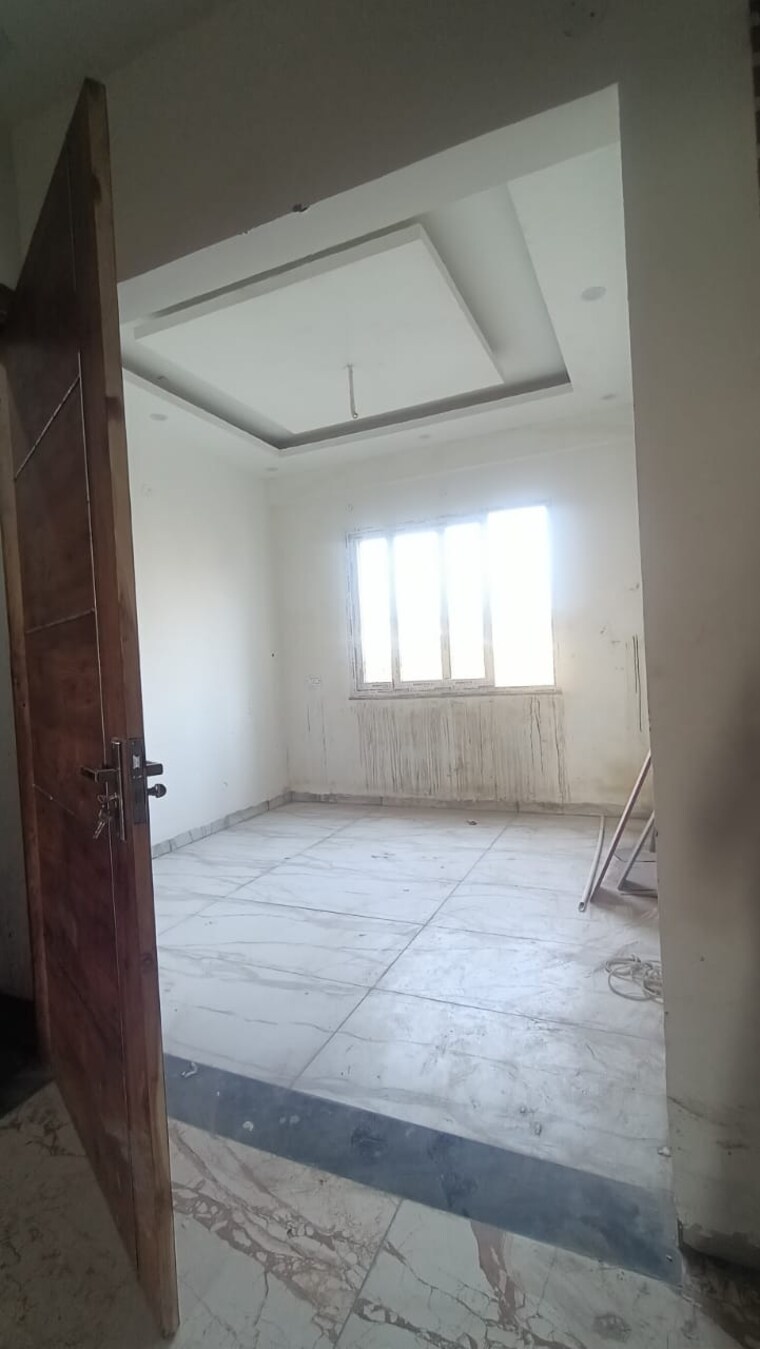 Room, sahastradhara road 2 Bedroom 1300 Sq.Ft. Builder Floor In Sahastradhara Road Dehradun 9561285