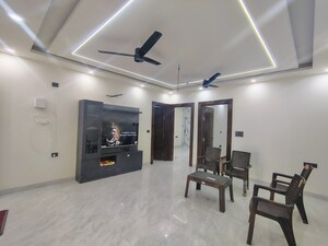 Gym in 3 BHK Builder Floor at Sector 85 – for Sale
