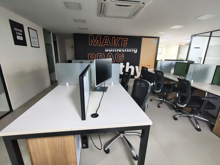 Team Area, shivalik-shilp Commercial Office Space 3344 Sq.Ft. In Sanidhya Ahmedabad 9561290