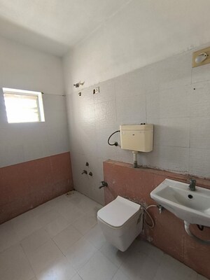 Bathroom in 3 BHK Villa at Shela – for Rent
