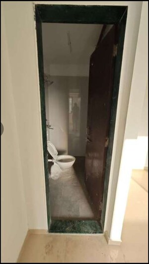 Building Lobby in 1 BHK Apartment at Highland Pearl, Thane West – for Rent